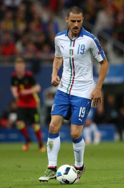 Bonucci futbol maçı sırasında eylem