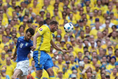 Parolo ve Granqvist içinde hareket