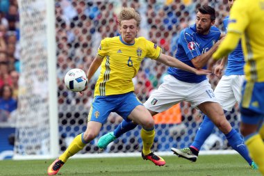 Euro 2016 yılında Fransa - İtalya Vs İsveç arasında maç