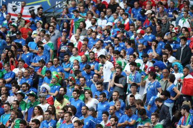 Euro 2016 yılında Fransa - İtalya Vs İspanya arasında maç