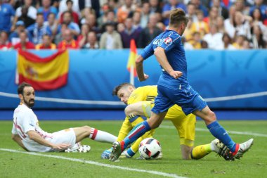 Euro 2016 yılında Fransa - İtalya Vs İspanya arasında maç