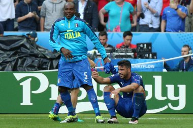 Euro 2016 yılında Fransa - İtalya Vs İspanya arasında maç
