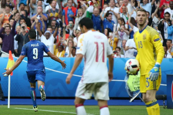 EURO 2016 EN FRANCIA - PARTIDO ENTRE ITALIA Y ESPAÑA — Foto de Stock