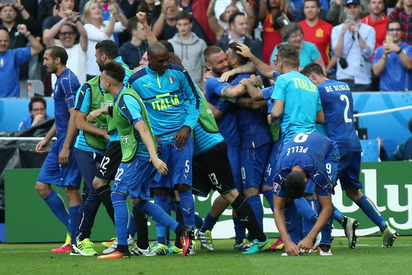 EURO 2016 EN FRANCIA - PARTIDO ENTRE ITALIA Y ESPAÑA —  Fotos de Stock