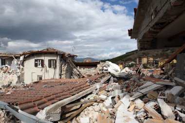 houses destroyed by the earthquake in central italy clipart