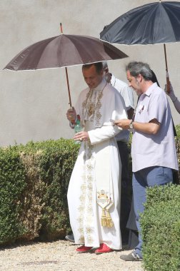 Jude Hukuk bir Diane Keaton sul set serie tv regista sorrentino. 