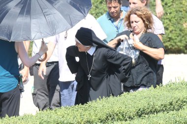 Jude Hukuk bir Diane Keaton sul set serie tv regista sorrentino. 