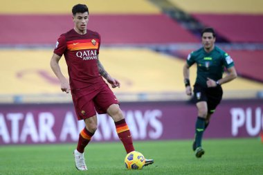 Roma, İtalya - 22 / 11 / 2020: ROGER IBANEZ (ROMA) Serie A İtalya Ligi karşılaşması sırasında Roma 'daki Olimpiyat Stadyumu' nda AS ROMA - PARMA CALCIO 1913.