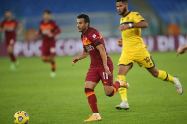 Roma, İtalya - 22 / 11 / 2020: PEDRO RODRIGUEZ (ROMA) Serie A İtalya Ligi karşılaşması sırasında Roma 'daki Olimpiyat Stadyumu' nda AS ROMA - PARMA CALCIO 1913.
