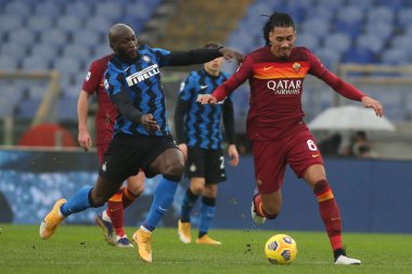 ROME, İtalya - 10.01.2021: R.Lukaku (Inter), Roma 'daki Olimpiyat stadyumunda AS ROMA FC INTER ile FC INTER arasında oynanan İtalya Serie A 2020-2021 futbol karşılaşması sırasında SMILLING eylemde