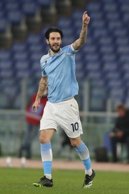 ROME, İtalya - 15.01.2021: Luis Alberto (LAZIO) Roma 'daki Olimpiyat Stadyumu' nda SS LAZIO - AS ROMA arasında oynanan 2020-2021 sezonunda İtalya Serie A Ligi 'nde oynanan müsabaka sırasında gol ve ünlem attı.