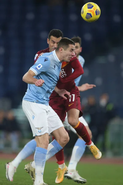 ROME, İtalya - 15.01.2021: Adam Marusiç (LAZIO) İtalyan Serie A Ligi 2020-2021 futbol karşılaşması sırasında Roma 'daki Olimpiyat stadyumunda SS LAZIO AS ROMA' ya karşı