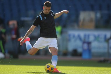 ROME, İtalya - 20.02.2021: Milinkoviç-Saviç (LAZIO), İtalya Serie A Ligi 2021 futbol karşılaşmasında SS LAZIO - S SMPDORIA arasındaki ısınma maçında, Rom Olimpiyat Stadyumu 'nda