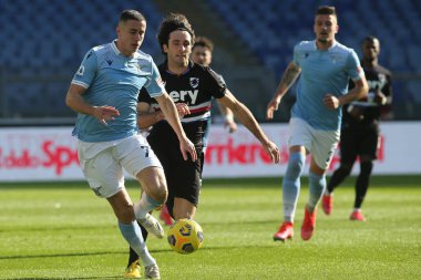 ROME, İtalya - 20.02.2021: Adam Marusiç (LAZIO) İtalyan Serie A Ligi 2021 sezonunda SS LAZIO - S SAMPDORIA arasında Olimpiyat Stadyumu 'nda oynanan karşılaşmada
