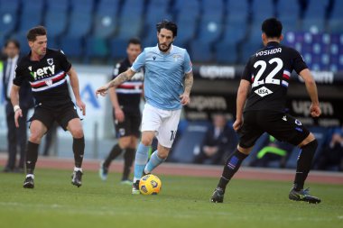 ROME, İtalya - 20.02.2021: Luis Alberto (LAZIO) İtalyan Serie A Ligi 2021 sezonunda SS LAZIO - S SAMPDORIA arasında Olimpiyat Stadyumu 'nda oynanan karşılaşmada