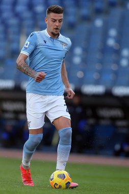 ROME, İtalya - 20.02.2021: Milinkoviç-Saviç (LAZIO), İtalya Serie A Ligi 2021 'de SS LAZIO-S SAMPDORIA arasında oynanan karşılaşmada, Rom Olimpiyat Stadyumu' nda