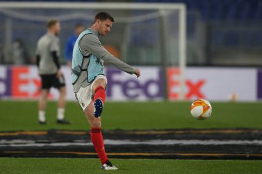 Roma, İtalya - 18 / 02 / 2021: Jan Vertonghen (BEN), UEFA EUROPE LeAGUE 'nin Roma' daki Olimpiyat Stadyumu 'nda BENFICA ile ARSENAL arasında oynanan 32 futbol karşılaşmasının 20 / 21.