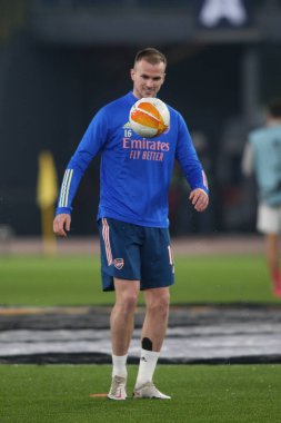 Roma, İtalya - 18 / 02 / 2021: Rob Holding (ARS), BENFICA ile ARSENAL arasında Roma 'daki Olimpiyat Stadyumu' nda oynanan 32 futbol karşılaşmasının UEFA EUROPE LeAGUE 20 / 21.