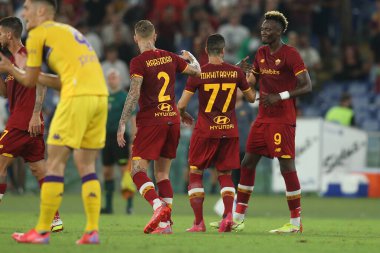 ROME, İtalya - 22.08.2021: ROMA, İtalya Serisi 'nde gol attı. 22 Ağustos 2021' de Roma 'daki Olimpiyat Stadyumu' nda AS ROMA-FIORENTINA futbol karşılaşması