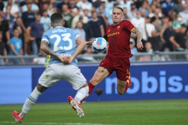ROME, İtalya - 26.09.2021: RICK KARSDORP (AS ROMA) İtalyan Serisi sırasında SS LAZIO - AS ROMA arasında 26 Eylül 2021 'de Roma Olimpiyat Stadyumu' nda oynanan futbol maçı