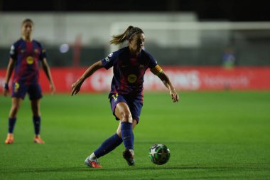 Rme, İtalya 15 Ekim 2025: Barcell 'li Alexia Putellas, Roma' daki Tre Fontane Stadyumu 'nda AS Roma FC Barcellona' ya karşı FC Barcellona arasındaki 2025 / 26 UEFA Kadınlar Şampiyonlar Ligi - Matchday 2 - sırasında çatışmada görüldü.