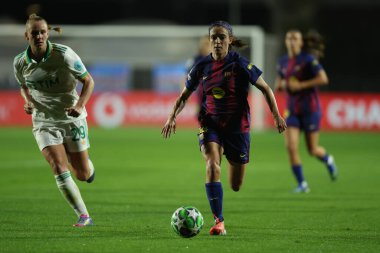 Vatikan Şehri, 23 Ekim 2025 Piskopos James Michael Harvey. Apostolik Sarayı ve Kutsal Bakış 'taki Sistine Şapeli' nde Papa XIV. Leo, İngiltere Kralı III. Charles ve Kraliçe Camilla 'yı sembolizm açısından zengin bir toplantıda karşıladı.  