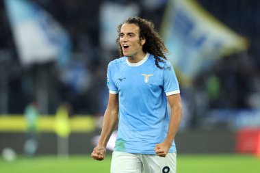Roma, İtalya 26 Ekim 2025: Lazio 'lu Matteo Guendouzi, 2025-2026 sezonunda Olimpiyat Stadyumu' nda SS Lazio ile Juventus FC Torino arasında oynanan maçın galibiyetini kutladı.