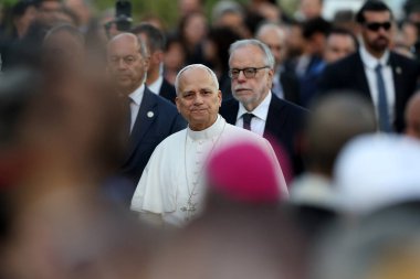 Roma, İtalya, 28 Ekim 2025: Papa 16. Leo 'nun Colosseum' daki duasından sonra sahneye gelişi