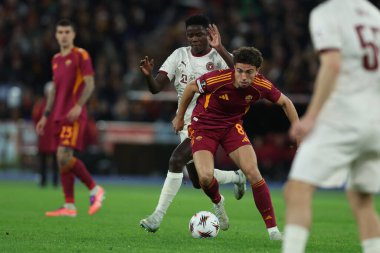 Roma, İtalya - 27 Kasım 2025: Midtjylland 'dan Dju Franculino, Uefa Avrupa Ligi 2025 / 2026' da görev yapan Roman Neil El Aynaoui, futbol maçı - 5. gün - Roma 'daki OLYMPIC STADIUM' da Roman - FC Midtjylland.