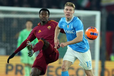 Roma, İtalya - 30 Kasım 2025: Roman Evan Ndicka, Hojlund Rasmus Winter, AS Roma ve SSC Napoli arasında Olimpiyat Stadyumu 'nda oynanan Serie A Enilive 2025-2026 futbol karşılaşmasında görev aldı.
