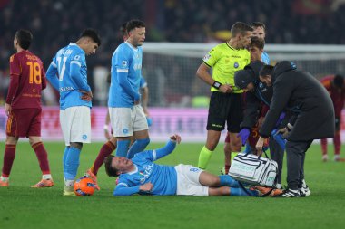 Roma, İtalya - 30 Kasım 2025: Napoli 'li Scott McTominay, AS Romanları ile SSC Napoli arasında oynanan 2025-2026 sezonunda Olimpiyat Stadyumu' nda sakatlandı.