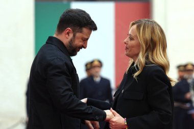 Roma, İtalya - 9 Aralık 2025: İtalya Başbakanı Giorgia Meloni, Roma 'daki Chigi Sarayı' nda Ukrayna Cumhurbaşkanı Volodymyr Zelensky ile bir araya geldi.