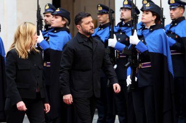 Roma, İtalya - 9 Aralık 2025: İtalya Başbakanı Giorgia Meloni, Roma 'daki Chigi Sarayı' nda Ukrayna Cumhurbaşkanı Volodymyr Zelensky ile bir araya geldi.