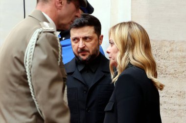 Roma, İtalya - 9 Aralık 2025: İtalya Başbakanı Giorgia Meloni, Roma 'daki Chigi Sarayı' nda Ukrayna Cumhurbaşkanı Volodymyr Zelensky ile bir araya geldi.