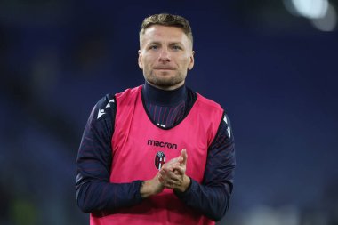 Roma, İtalya - 7 Aralık 2025:\ Ciro Immobile Serie A Enilive 2025-2026 futbol karşılaşması sonunda Olimpiyat Stadyumu 'nda SS Lazio ile Bologna FC 1909 arasındaki taraftarları karşıladı.