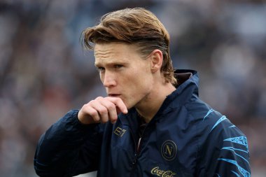 Roma, İtalya - 4 Ocak 2026: S.S.C. 'den Scott Mctominay Napoli, S.S. Lazio ve S.S.C. arasındaki Serie A Enilive 2025-2026 futbol maçının açılış töreni sırasında yakın plan çekimdi. Napoli Olimpiyat Stadyumunda