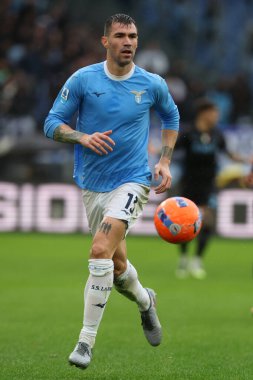 Roma, İtalya - 4 Ocak 2026: S.S. Lazio 'dan Alessio Romagnoli, S.S. Lazio ile S.S.C. arasındaki Serie A Enilive 2025-2026 futbol karşılaşması sırasında görev başında görüldü. Napoli Olimpiyat Stadyumunda