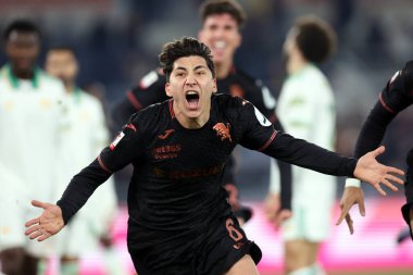 Roma, İtalya - 13 Ocak 2026: Torino 'dan Emirhan İlkhan golü 2-3 attı ve Coppa Italia Frecciarossa 2025-2026 futbol karşılaşmasında AS Roman Torino FC 1906 Olimpiyat Stadyumu' nda takım arkadaşlarıyla kutladı.