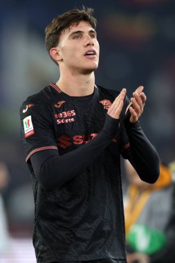 Roma, İtalya - 13 Ocak 2026: Torino 'lu Cesare Casadei, Coppa Italia Frecciarossa 2025-2026 sezonunda AS Roma' nın Torino FC 1906 Olimpiyat Stadyumu 'nda oynadığı maçın galibiyetini kutladı.