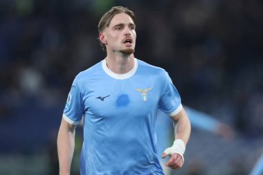 Roma, İtalya - 30 Ocak 2025: S.S. Lazio 'dan Kenneth Taylor golü attı ve S.S. Lazio ile Cenova CFC arasındaki Serie A Enilive 2025-2026 futbol karşılaşmasında takım arkadaşlarıyla birlikte Olimpiyat Stadyumu' nda kutladı.