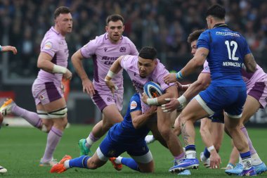 Roma, İtalya - 7 Şubat 2026: İskoçyalı Sione Tuipulotu (C) Guinness Altı Milletler 2026 Round 1 karşılaşması sırasında İtalya ile İskoçya Olimpiyat Stadyumu 'nda oynanan karşılaşma.