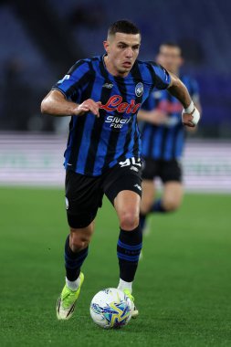 Roma, İtalya - 14 Şubat 2026: Atalanta 'dan Nikola Krstoviç, S.S. Lazio ile Atalanta Bergamasca Calcio arasında oynanan 2025-2026 Serie A Enilive futbol maçında Olimpiyat Stadyumu' nda görüldü.