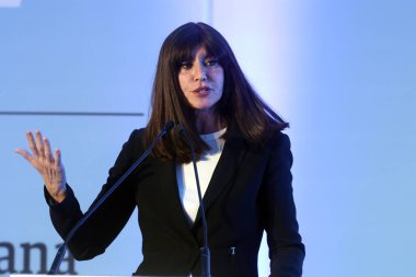 Roma, İtalya - 3 Mart 2026: Anna Maria Bernini İtalya 'da kadınların oy kullanma haklarının sekseninci yıldönümünün kutlandığı Roma' daki Eskrim Akademisi 'nde yaptığı konuşmada, İtalya Üniversitesi ve Araştırma Bakanı. Th