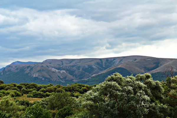 Panorama de las montañas de Crimea — Foto de Stock