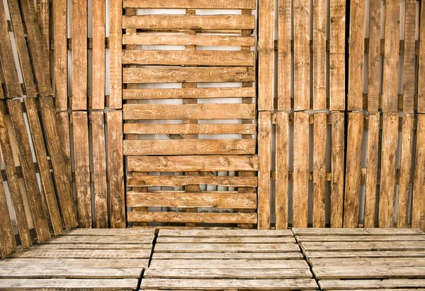 Vecchia struttura in legno di pallet — Foto Stock