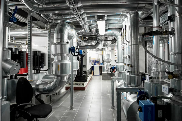Druckpumpe für fließendes Wasser in einem Gebäude, Fabrik — Stockfoto