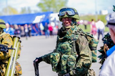 Omsk, Rusya - 8 Mayıs 2015: zafer Geçidi
