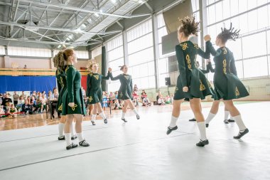 Omsk, Rusya - 22 Ağustos 2015: Uluslararası rekabet İrlandalı dans