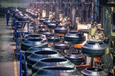 Lastik üretim makine konveyör fabrikasında