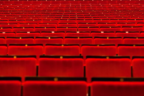 Cine sala vacía con asientos — Foto de Stock